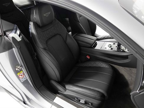 Used 2020 Bentley Continental GT V8 AWD/4WD image 35