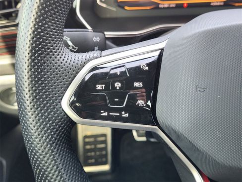 Used 2024 Volkswagen Jetta GLI 40th Anniversary Edition image 30