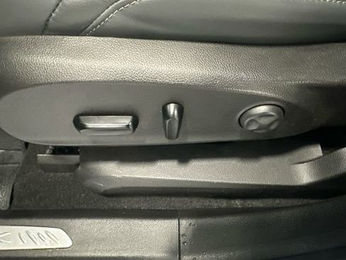 Used 2020 Buick Envision Essence w/ Experience Buick Package image 28