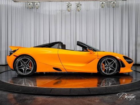 Used 2020 McLaren 720S Performance RWD image 29