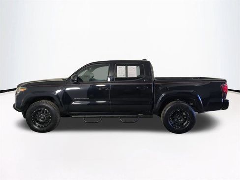 Used 2018 Toyota Tacoma SR5 image 8