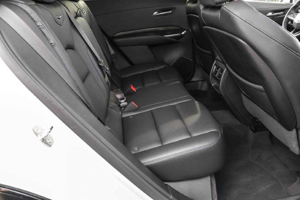 Used 2024 Cadillac XT4 Sport w/ Cold Weather Package AWD/4WD image 34