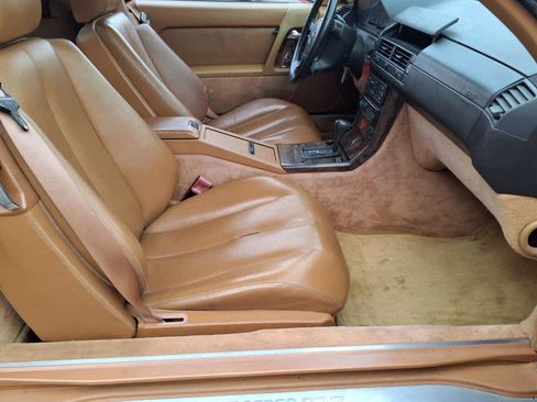 Used 1993 Mercedes-Benz 300 SL image 8