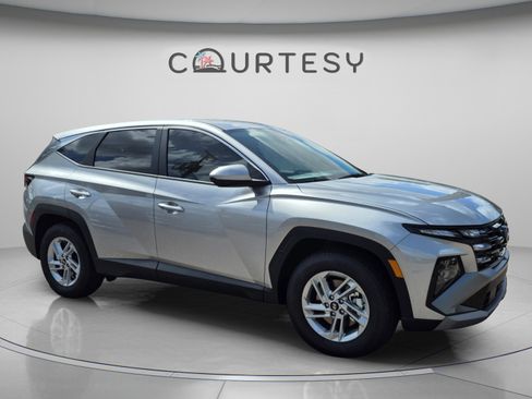 New 2026 Hyundai Tucson SE FWD image 7