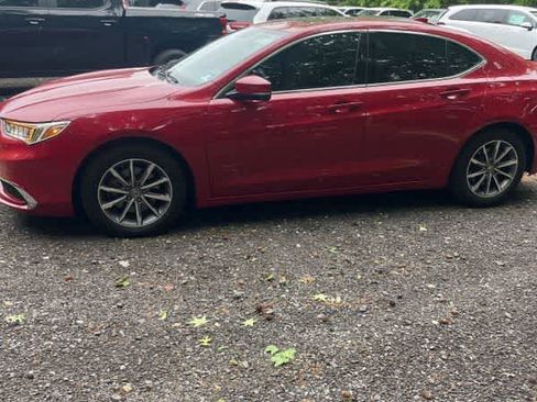Used 2019 Acura TLX w/ Technology Package FWD image 4