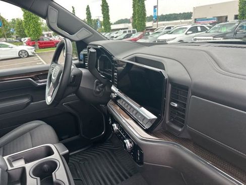 Used 2023 GMC Sierra 1500 Elevation AWD/4WD image 14