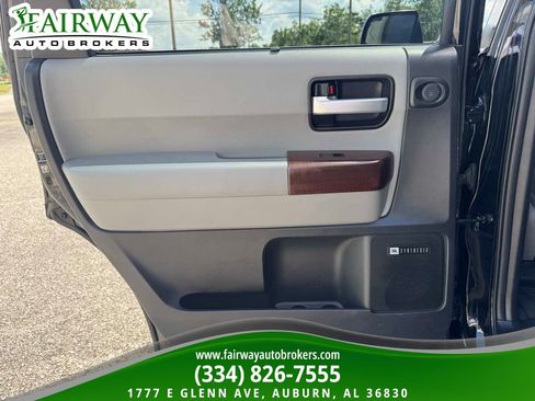 Used 2015 Toyota Sequoia Platinum AWD/4WD image 34