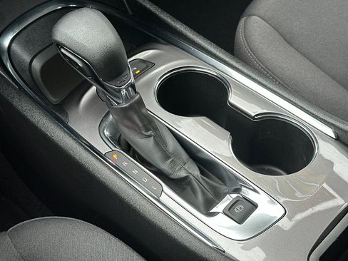 Used 2024 Chevrolet Malibu LT image 20