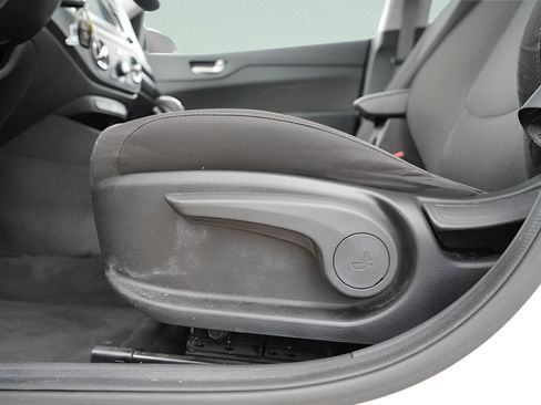 Used 2019 Hyundai Accent SEL FWD image 21