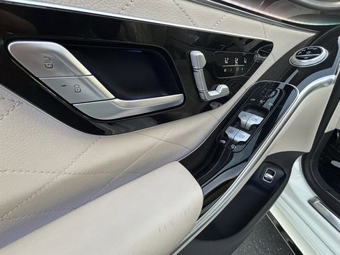 Used 2023 Mercedes-Benz S 580 4MATIC Sedan image 17