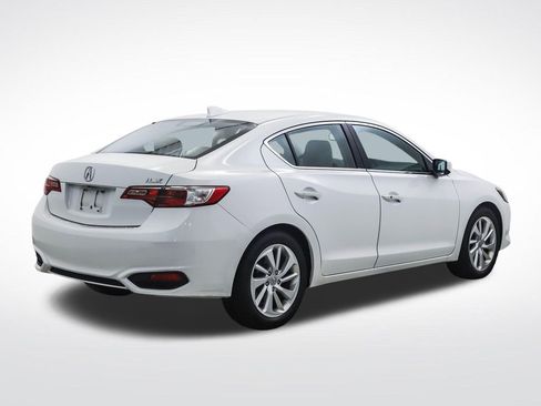 Used 2017 Acura ILX FWD image 5