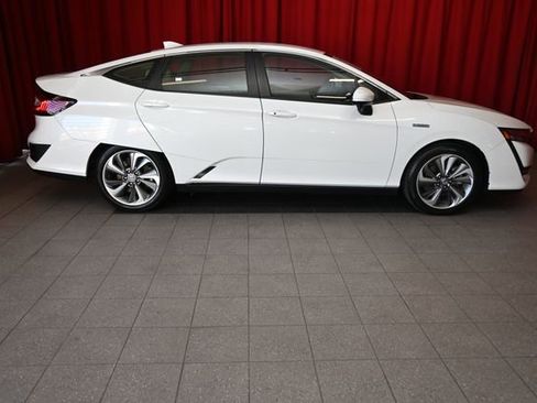 Used 2018 Honda Clarity Plug-In Hybrid image 9
