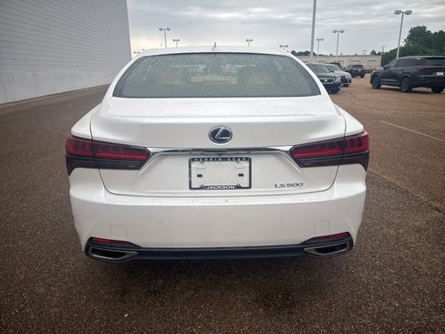 Used 2022 Lexus LS 500 image 6