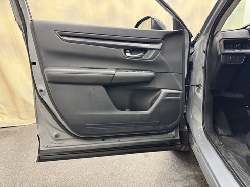 Used 2024 Honda CR-V EX image 12
