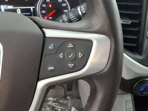 Used 2019 GMC Acadia SLT FWD image 9