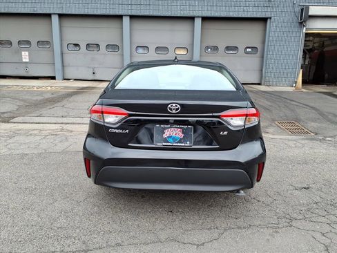 Certified 2023 Toyota Corolla LE image 5