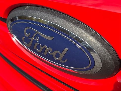 Used 2018 Ford F150 Lariat w/ Equipment Group 502A Luxury image 27