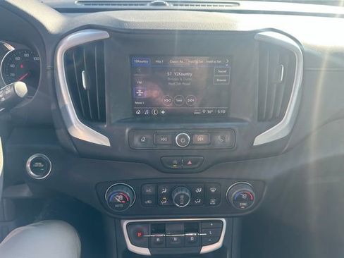 Used 2023 GMC Terrain SLE w/ Driver Convenience Package image 7