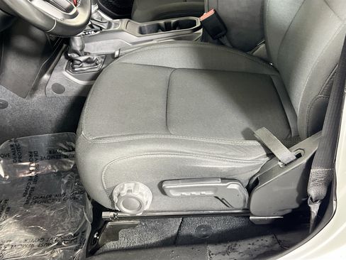 Used 2022 Jeep Gladiator Sport AWD/4WD image 18