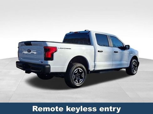 Used 2022 Ford F150 Lightning Pro image 7