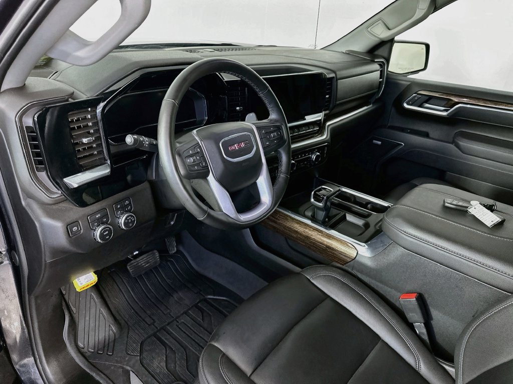 Used 2025 GMC Sierra 1500 Elevation w/ Elevation Premium Package AWD/4WD image 30