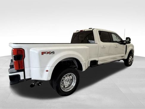 New 2026 Ford F450 Platinum w/ FX4 Off-Road Package image 7