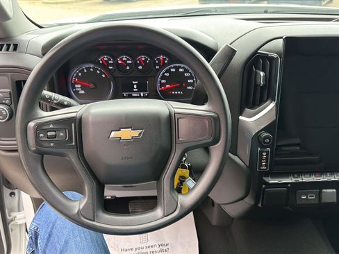 Used 2022 Chevrolet Silverado 1500 Custom image 20