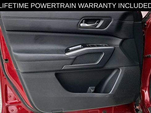 Used 2023 Nissan Pathfinder SL AWD/4WD image 22