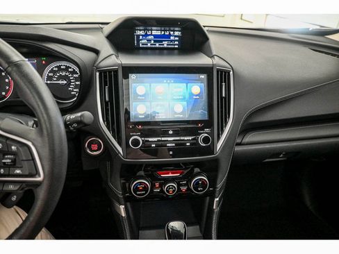 Used 2019 Subaru Forester Touring AWD/4WD image 17