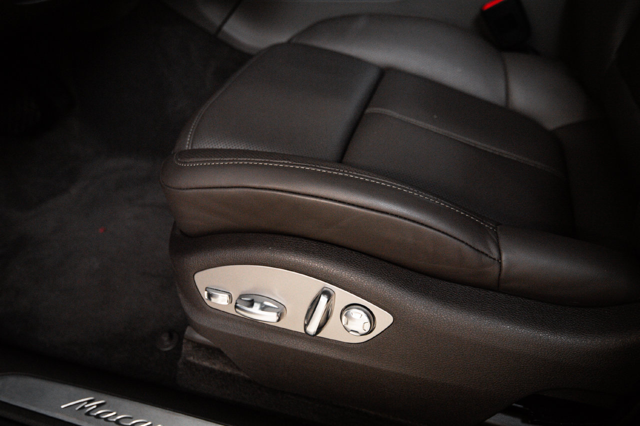 Certified 2026 Porsche Macan S AWD/4WD image 14