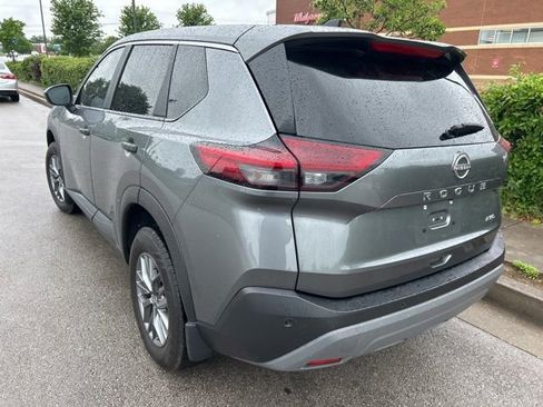 Used 2023 Nissan Rogue S AWD/4WD image 4