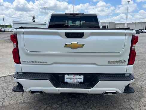 Used 2024 Chevrolet Silverado 1500 High Country AWD/4WD image 7
