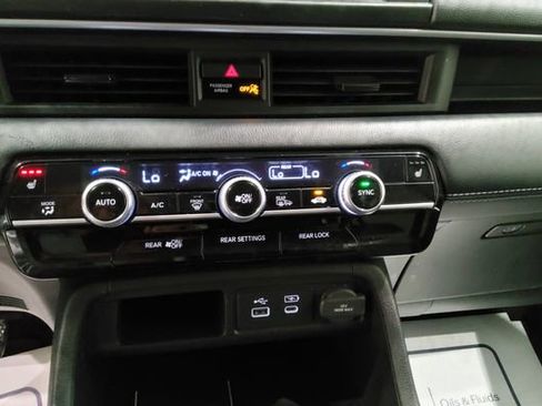 Certified 2024 Honda Pilot EX-L image 33