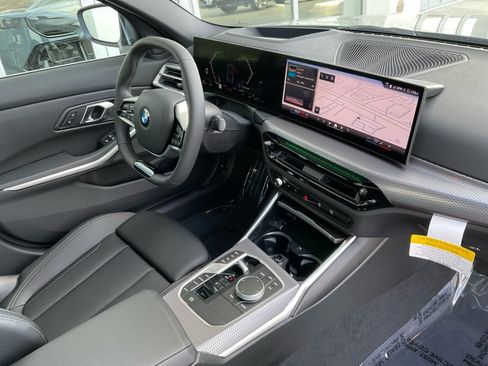 Used 2026 BMW 330i Sedan w/ Premium Package RWD image 31