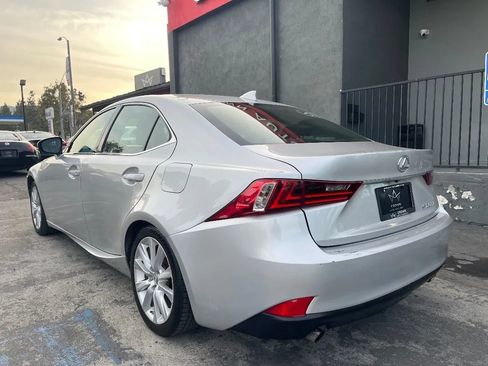 Used 2016 Lexus IS 200t RWD image 7