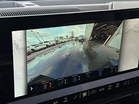 New 2025 GMC Hummer EV 2X image 19