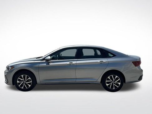Used 2025 Volkswagen Jetta S FWD image 2