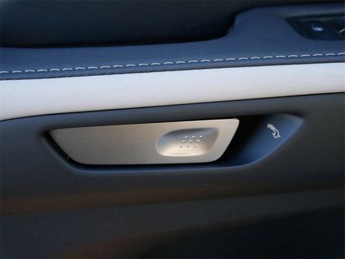 New 2026 Lexus TX 500h AWD image 14