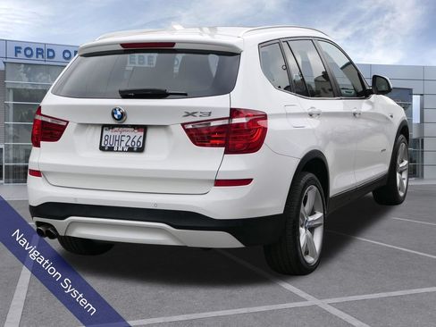 Used 2017 BMW X3 sDrive28i RWD image 2