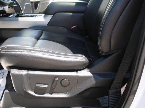 Used 2019 Ford F150 Lariat w/ Equipment Group 502A Luxury AWD/4WD image 21