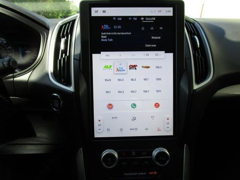 Used 2023 Ford Edge SEL w/ Convenience Package AWD/4WD image 18