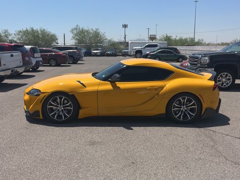 Used 2021 Toyota Supra w/ Safety & Technology Package RWD image 5