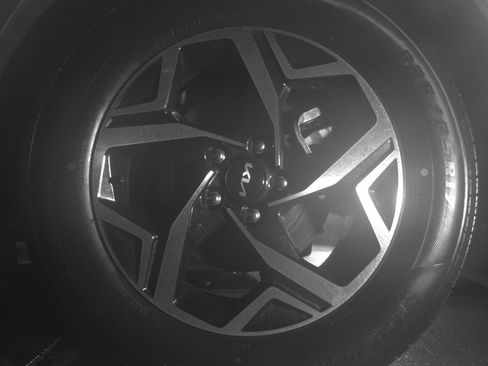 Used 2024 Kia Sportage LX image 14