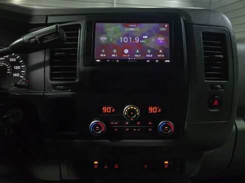 Used 2019 Nissan NV 3500 SL image 23