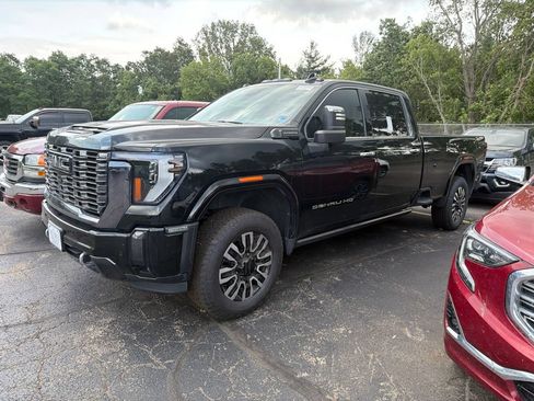 Certified 2024 GMC Sierra 2500 Denali Ultimate w/ Max Trailering Package AWD/4WD image 1