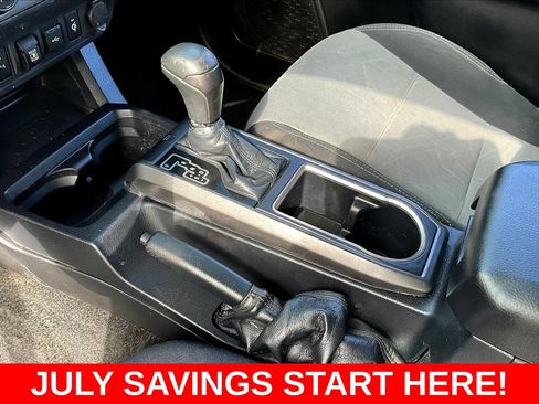Used 2020 Toyota Tacoma TRD Off-Road w/ Technology Package AWD/4WD image 19