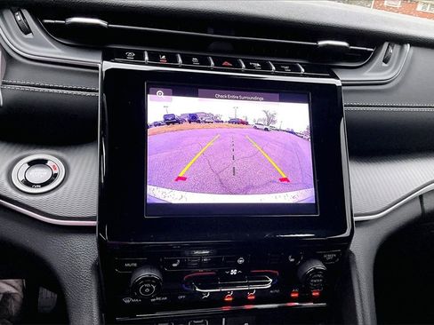 Used 2025 Jeep Grand Cherokee L Laredo w/ Luxury Tech Group I image 21