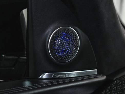 Used 2025 BMW XM image 41