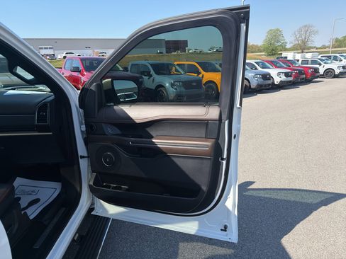 Used 2020 Ford Expedition King Ranch image 17