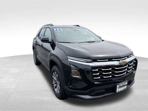 Used 2026 Chevrolet Equinox LT FWD image 3